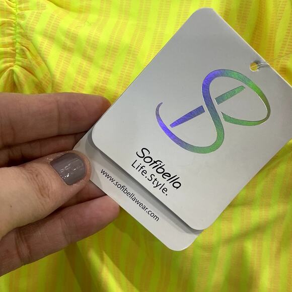 Sofibella Size XS Athletic Tank Top NEW Checkmate UPF 50 Neon Built In Bra - Picture 5 of 14